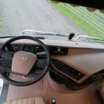 Volvo custom dashboard bruin leer