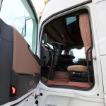 Volvo interieur bruin