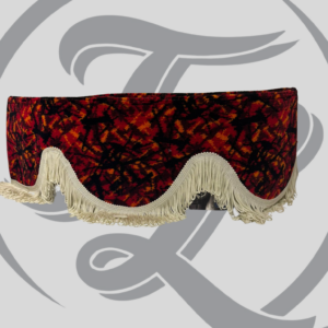 rode pluche raamband met creme korte franjes