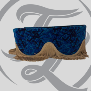 pluche raamband met beige franjes